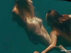 LibertyPorno presents: Kelly brook & jessica szohr nude & sexy - piranha - hd